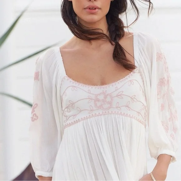 Free People Gauze White and light pink Embroidered Long Sleeve Dress custom slip - Picture 8 of 8